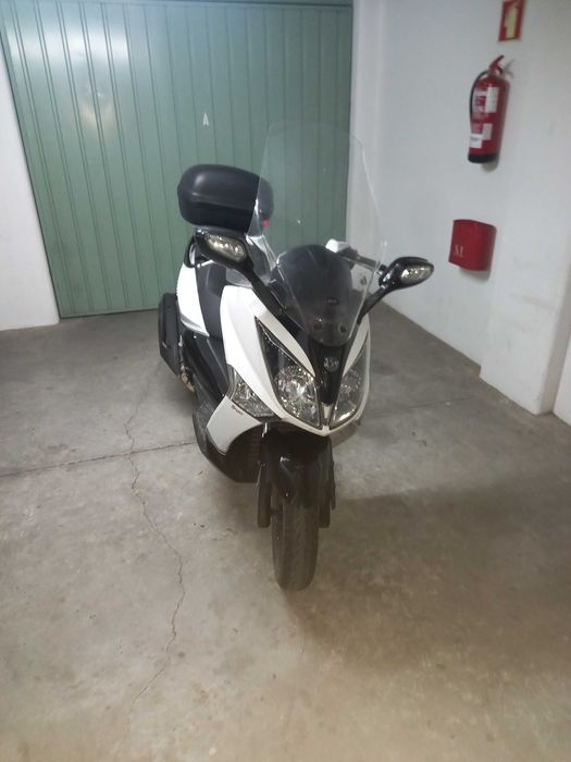 Mota SYM GTS 300 ABS