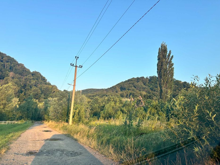 Продаж ділянки під лісом (район ресторану "Камелот")