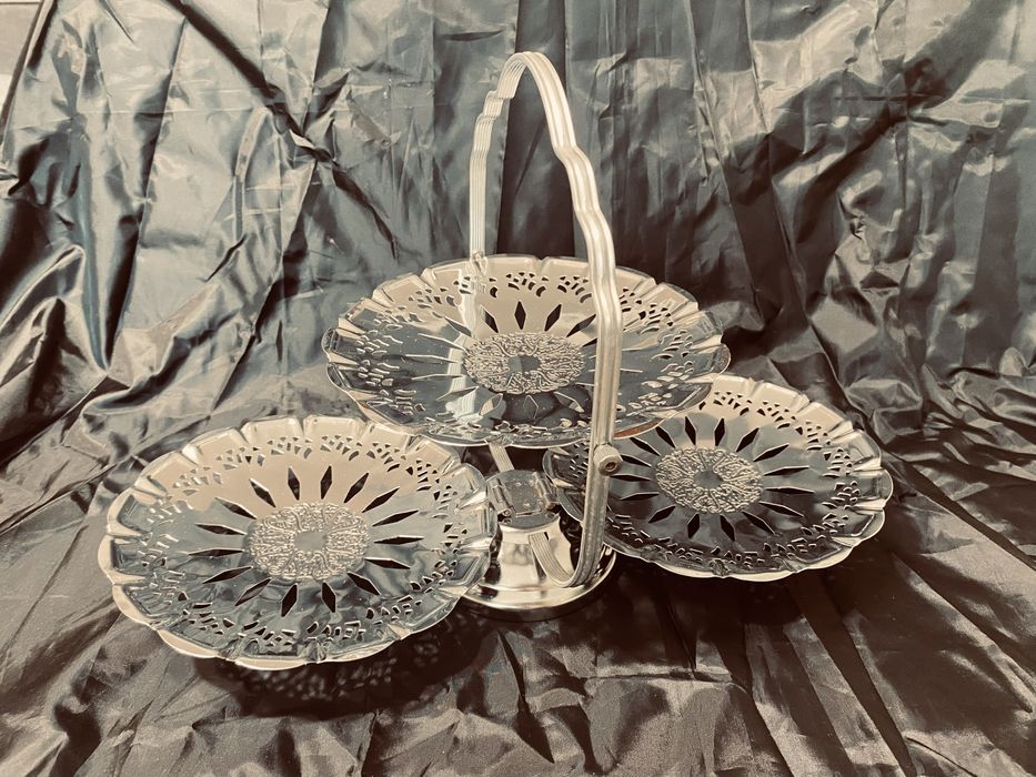 Блюдо трехярусное, винтаж Европа