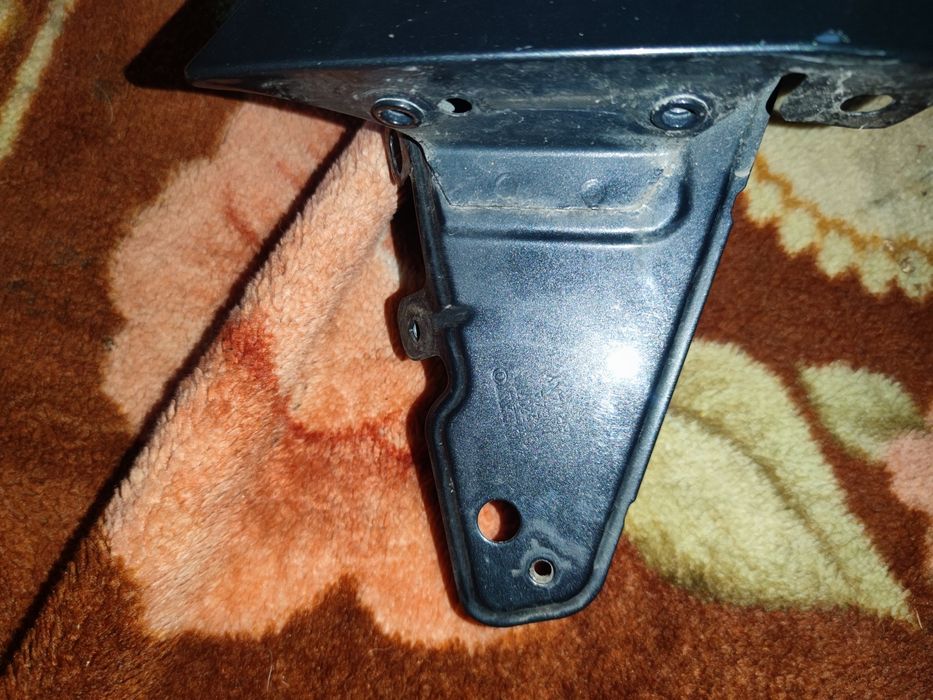 Крило ліве Volvo V60 - S60, 2012, під відновлення.