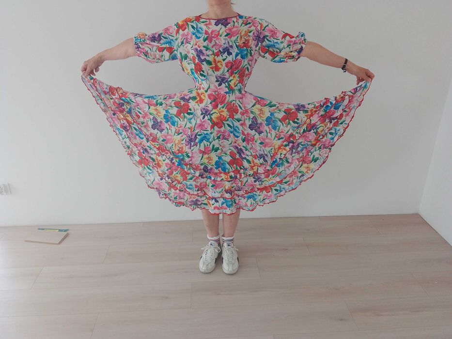 Kwiecista sukienka Creation Mademoiselle r.38
