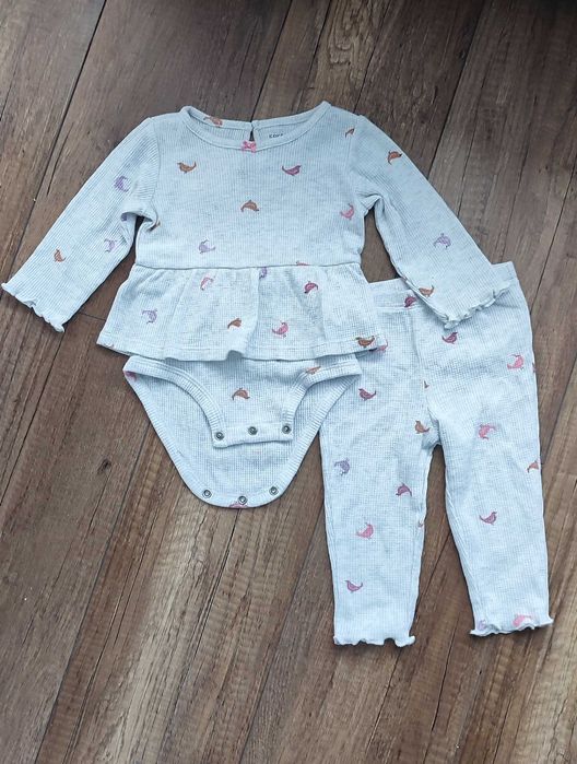 Комплект, костюм боді + лосини Carters для дівчинки 9м (74)