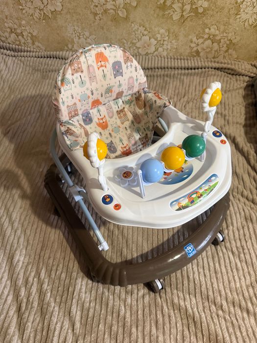 Ходунки дитячі підійдуть як для дівчинки так і для хлопчика