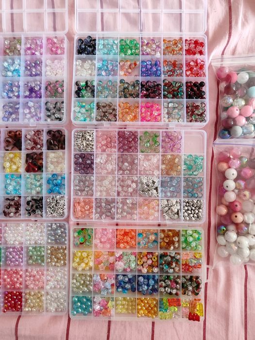 набір намистин бусин для створення прикрас браслетів брелоків