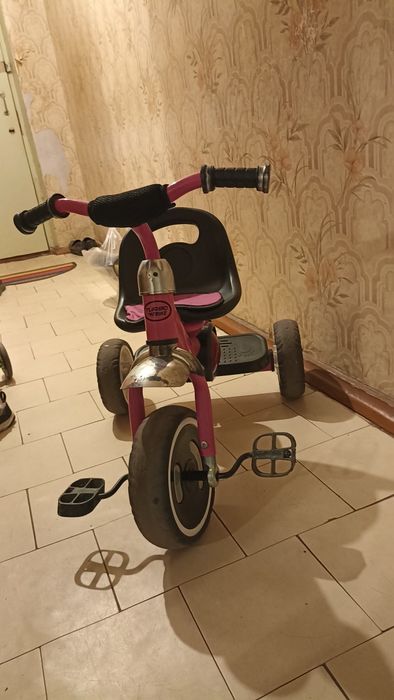 Трёхколёсный велосипед