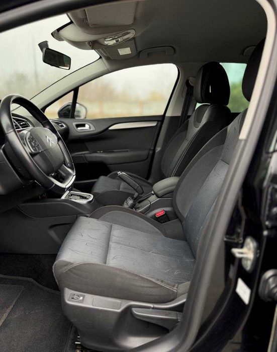 Citroen C4 Official 2011