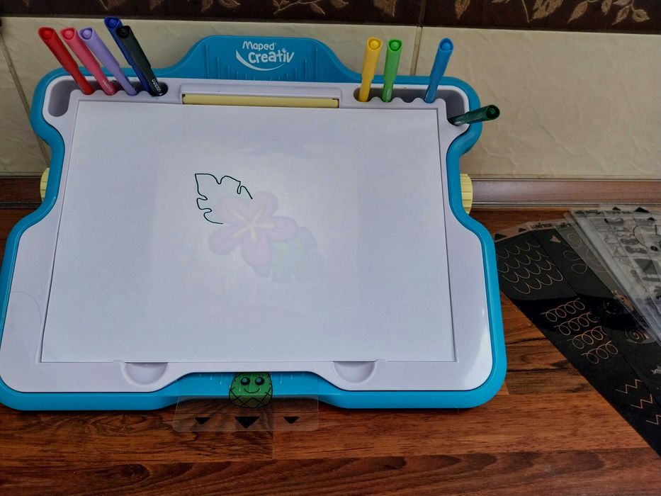 Projektor Maped Creativ podświetlana tablica do rysowania