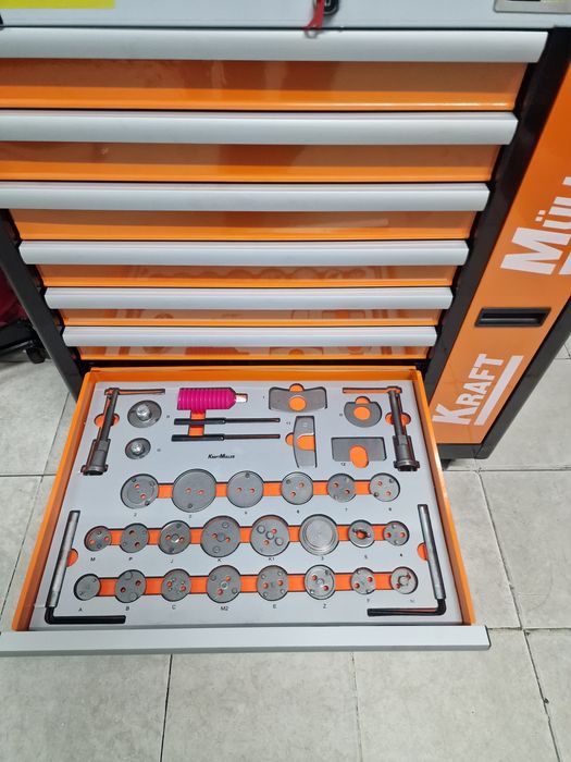 Carrinho de ferramenta de 8 gavetas 7 completas novo