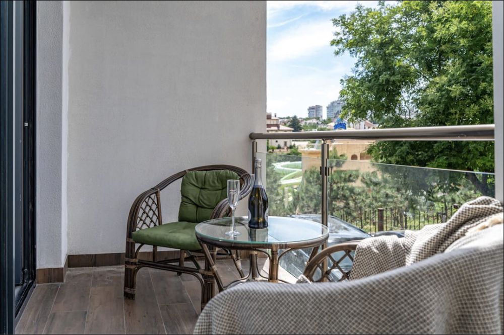 Аренда апартаментов помесячно/посуточно Аркадия скай/1015