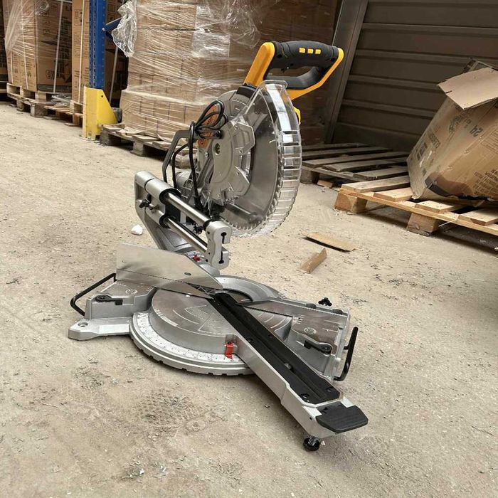 Piła ukośnica z posuwem laserem pilarka ukosowa 305mm 2000W GMM-MS305|outlet nr1|