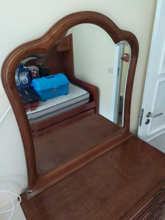 Camiseiro de 4 gavetas. "NÃO RESPONDO A MENSAGENS"