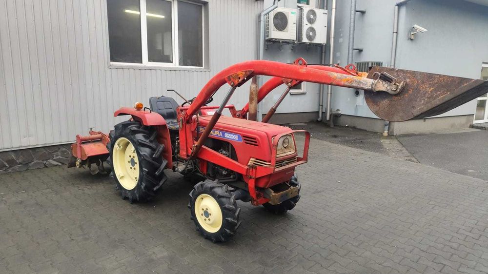 Japoński traktorek Shibaura SD 2200 z glebogryzarką 4x4 22km TUR