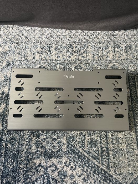 Fender Professional Pedal Board M