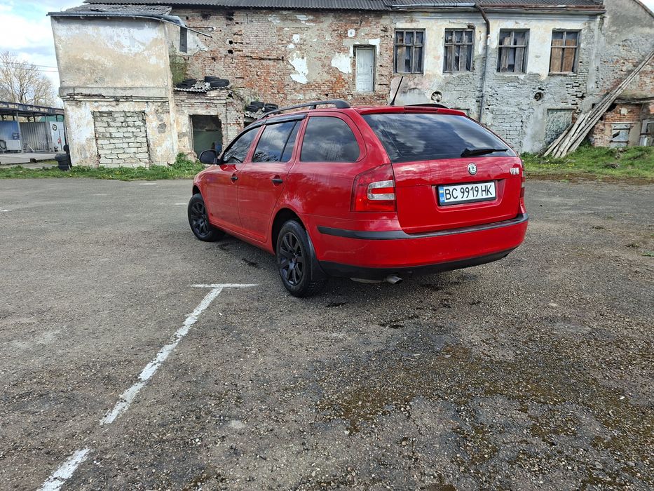 Продам шкода октавія а5 1.6 2012рік