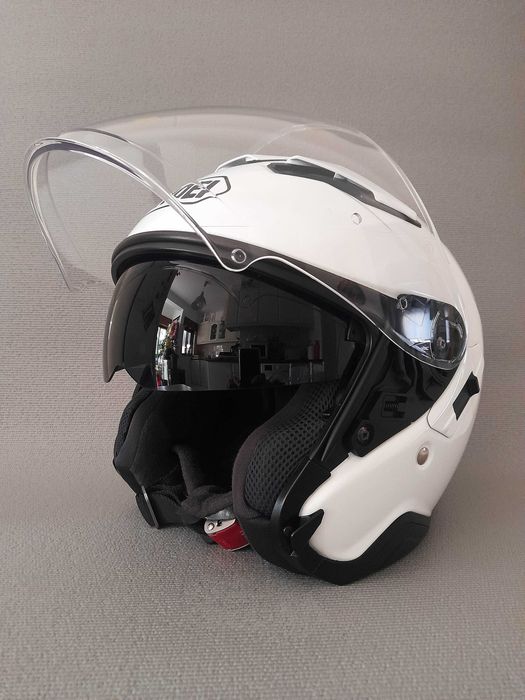 Capacete Shoei J-Cruise 2 (M) + Sena SRL 2