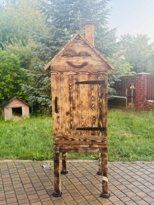 Wędzarnia drewniana