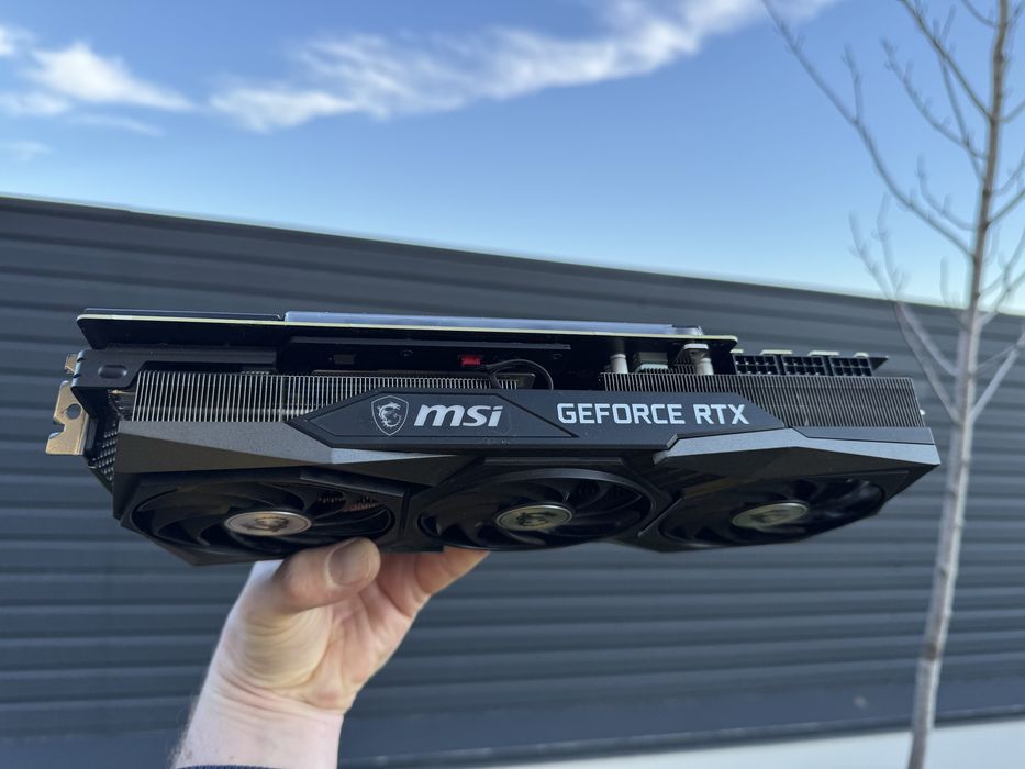 Відеокарта MSI GeForce RTX 3080 Gaming Z Trio 10GB GDDR6X 320bit ідеал