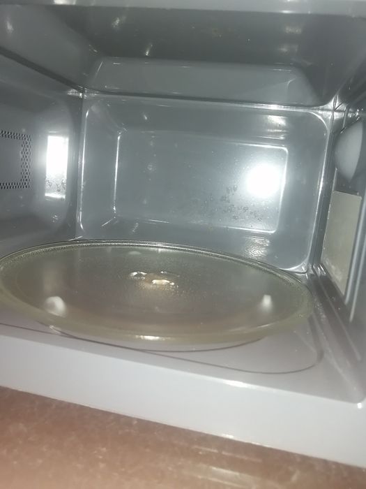 Microondas Cookitch 700 w