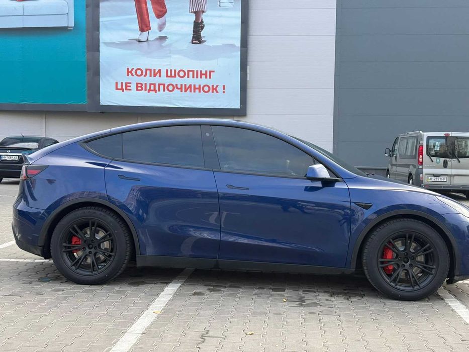 Tesla Model Y 2020