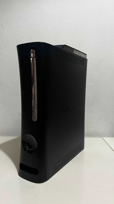 Xbox 360 120GB em Ótimo estado - Totalmente Funcional