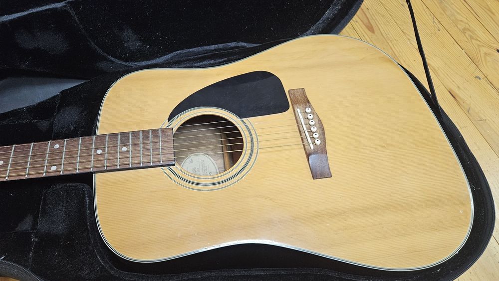 Fender DG3 акустична гітара кейс кофр