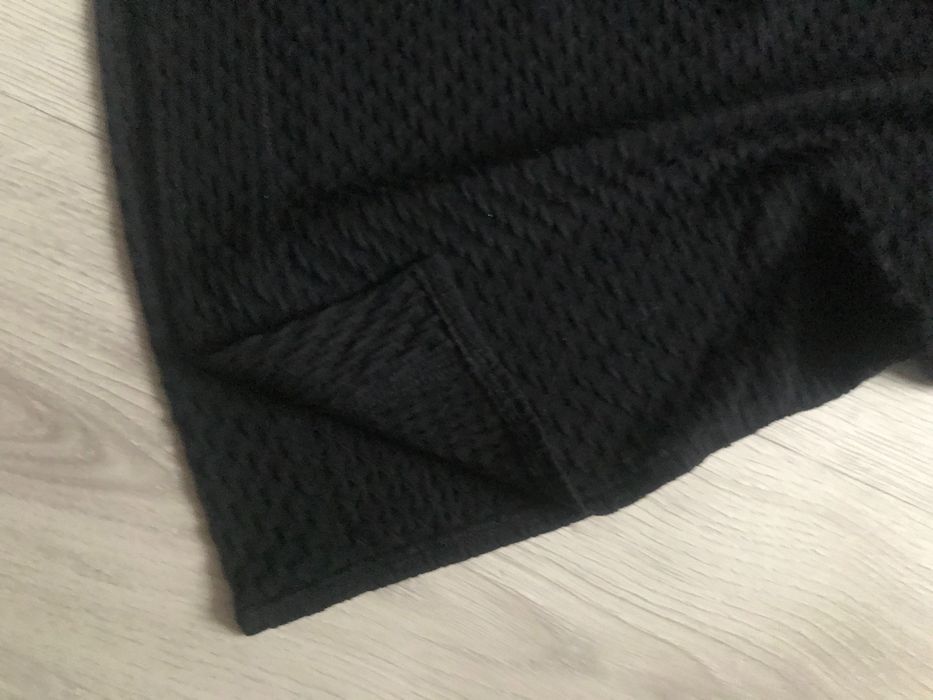 H&M bluzka czarna r.L j.nowa wytłaczana