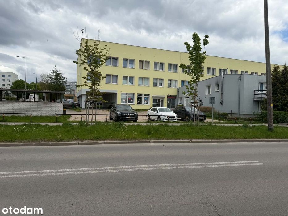 Lokal użytkowy pod gabinet biuro w pobliżu CH Matarnia