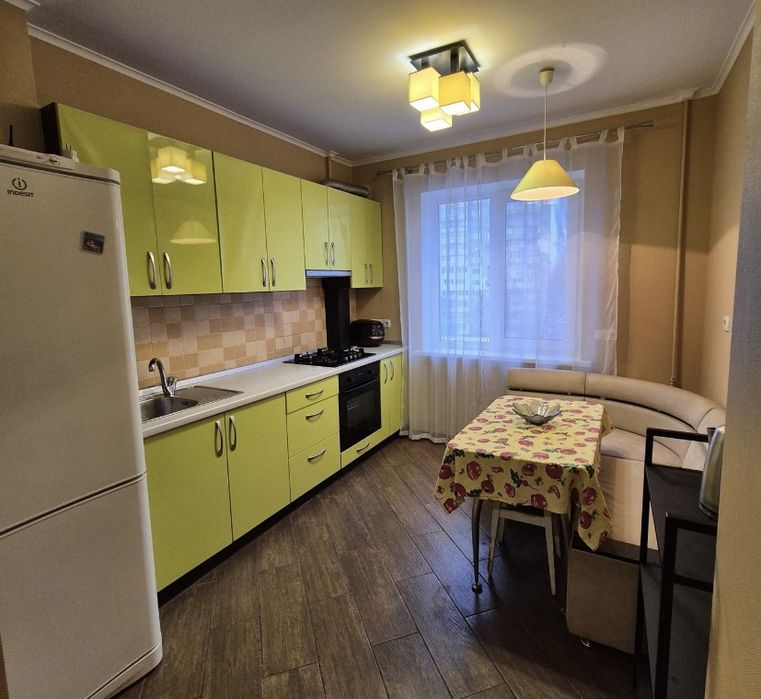 Хороша 1к 45кв , Тютюнника 54; м Либідська пішки, Оушен Плаза