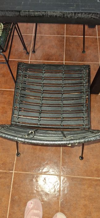 Mesa madeira preta com 6cadeiras