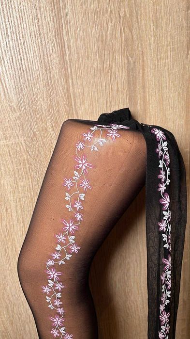 Nr 11 Rajstopy wzór.