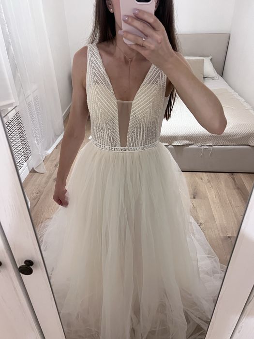 Весільна сукня