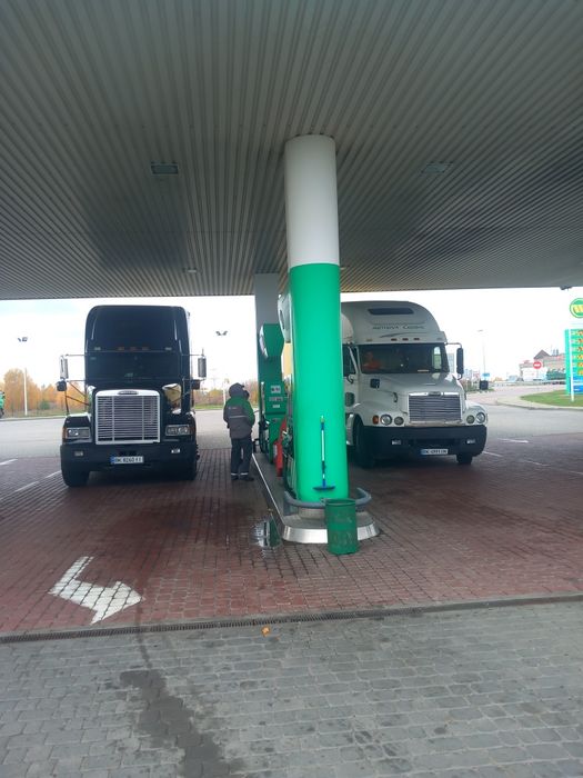 Американець  тягач фредлайнер 120