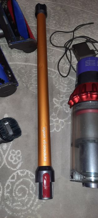 Пилосос Dyson V10, гарний стан.