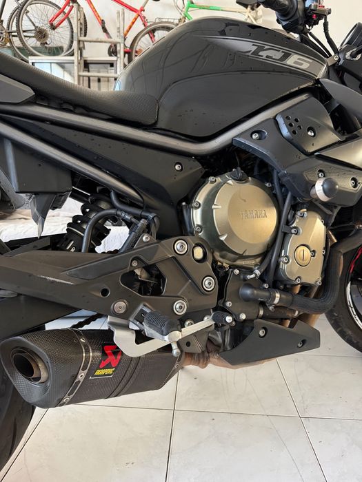 Vende-se Yamaha Xj6 Impecável