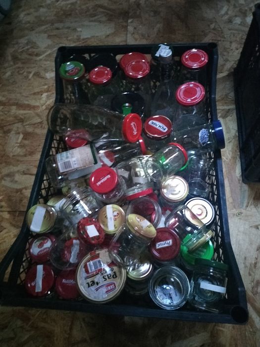 Słoiki różnie wielkości