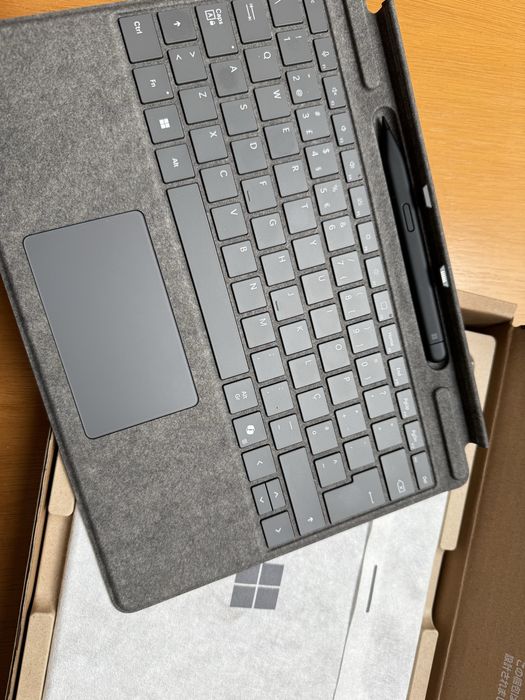 Microsoft Surface Pro 10