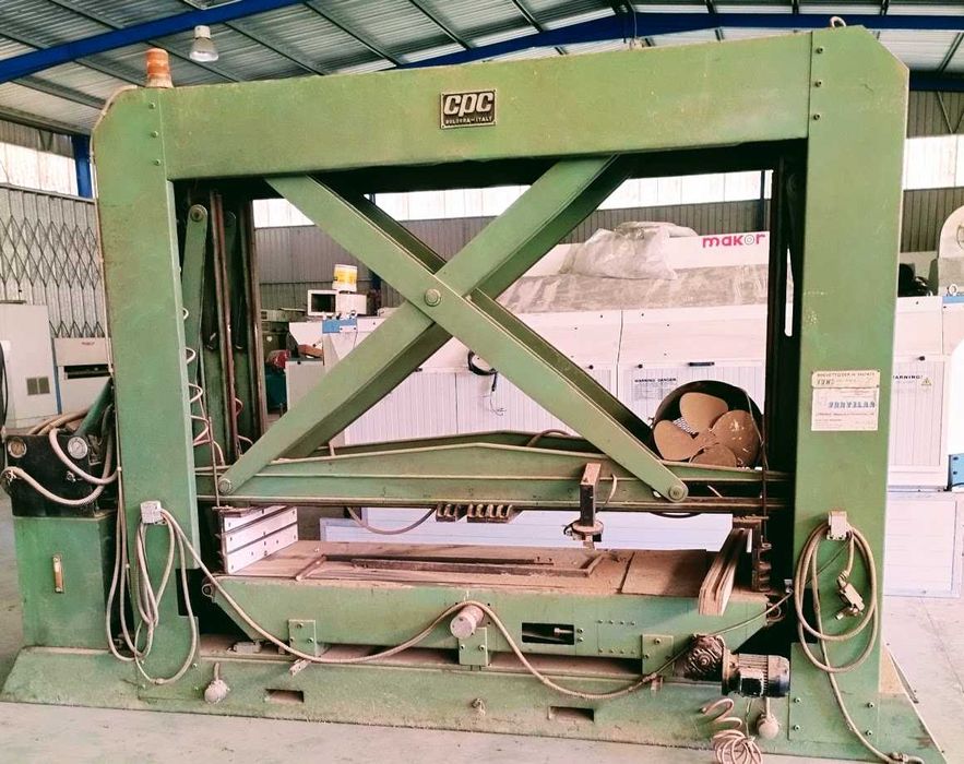 Prensa CPC mobiliário automática-2.07mt x 0.70mt