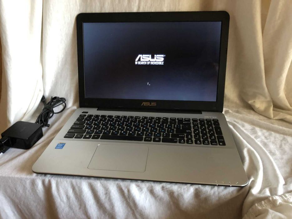 Ноутбук Asus F555L i5-5200U/8gb/HDD 1TB/Intel HD5500