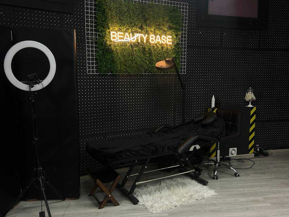 Оренда офісу 13 м², та Оренда робочих місць майстра манікюру