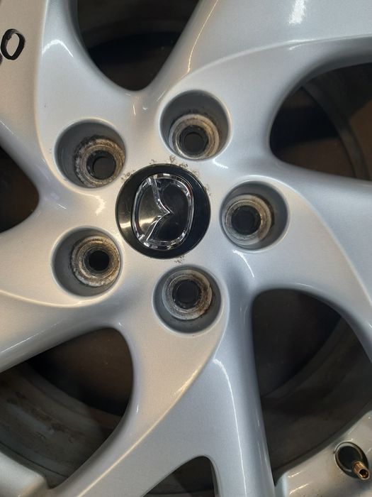 (050) Felgi 18" 5x114,3 ET 60 7,5j - Mazda