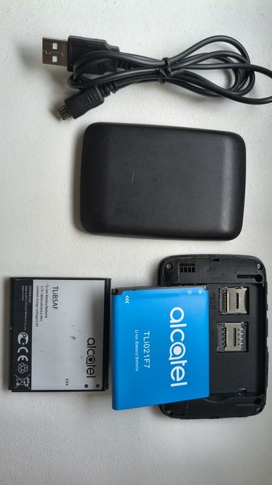 Mobilny Router WiFi 4G LTE Alcatel LINKZONE (MW40V) + Zestaw: Kabel i Dodatkowa Bateria