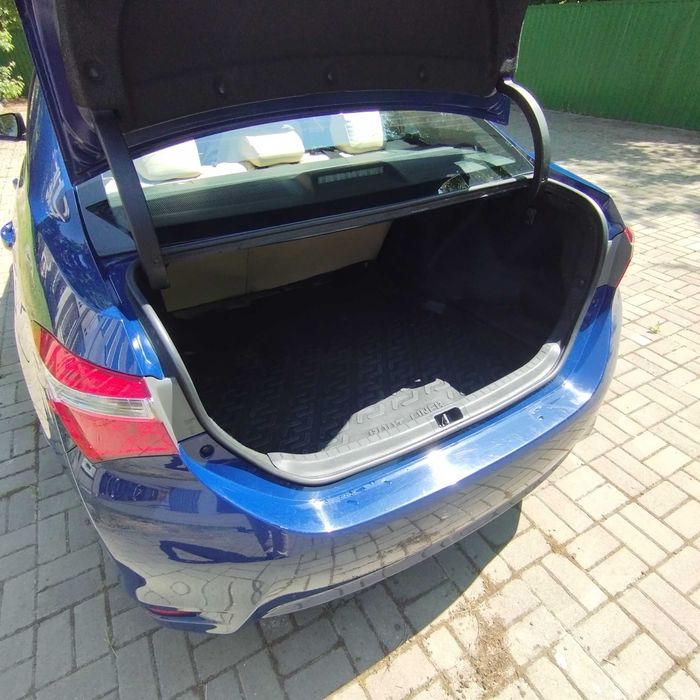 Автомобiль Тойота Корола