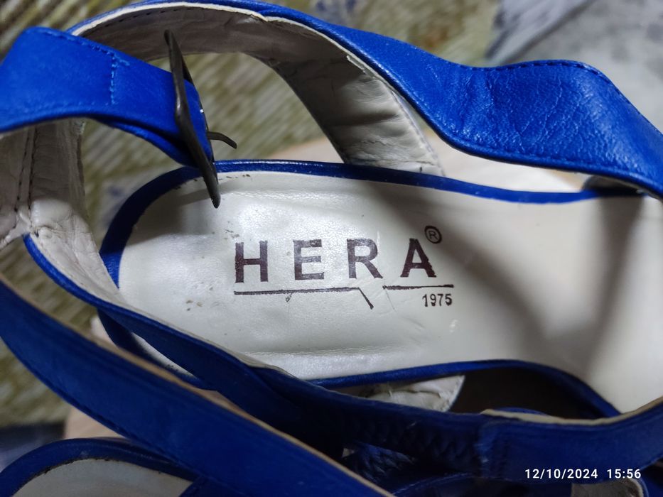 Sapatos senhora de pele em azul