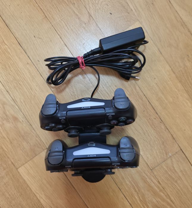 Продам Sony PlayStation 4 Slim