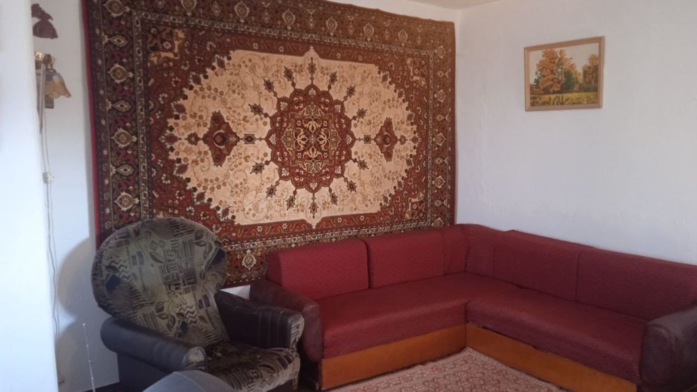 Дача, 8х8м, 2 поверха + гараж + підвал, 18 соток