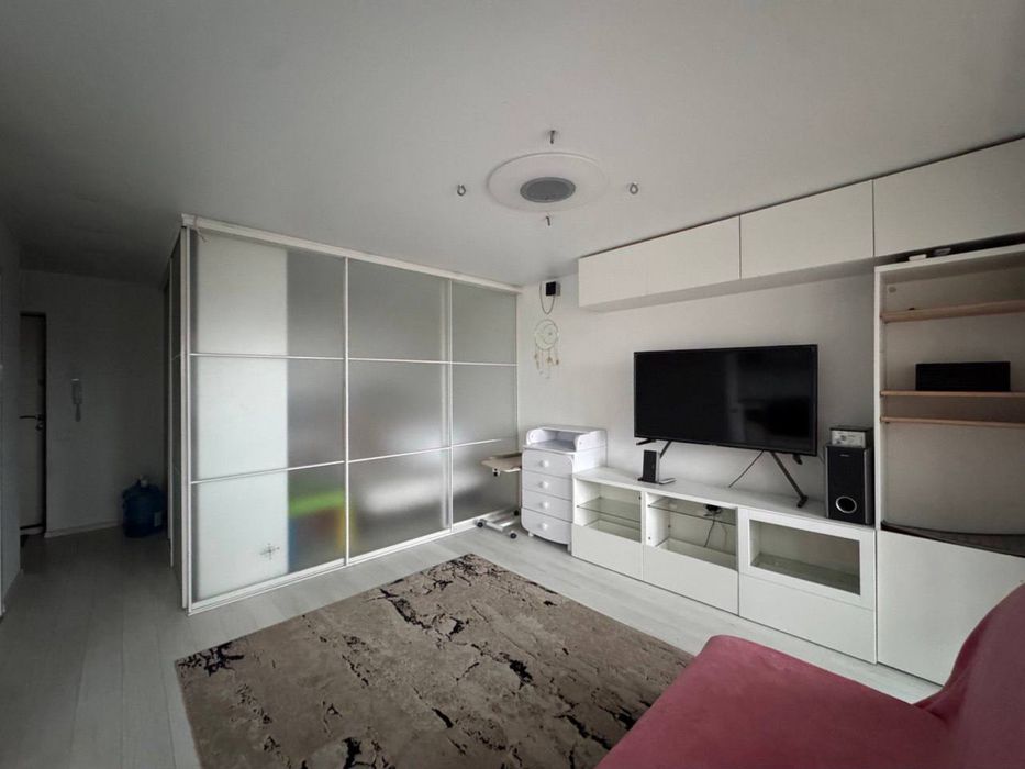 Продам 1 комнатную в прицентральной части Скоробогатова Рабочая Поля