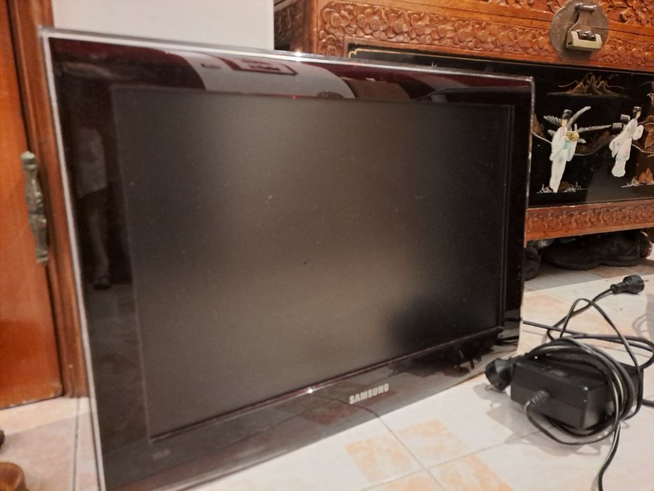 Televisão LCD Samsung 22"