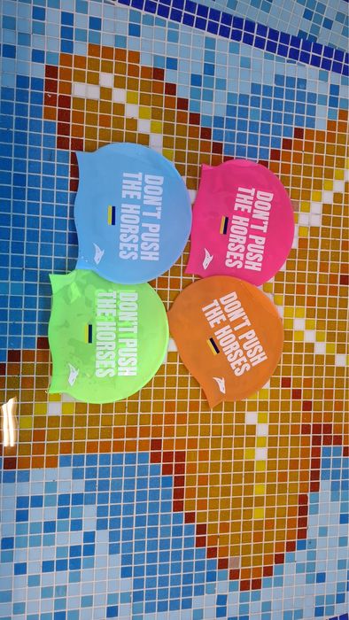 Шапочки в бассейн любой дизайн от 260 грн • 100+ цветов • Логотип