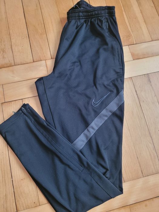 Spodnie dresowe damskie Nike