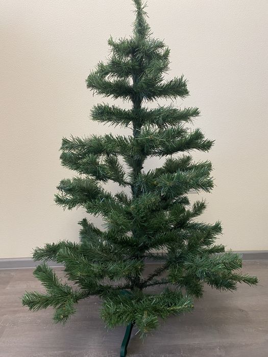 Штучна ялинка, 120 см з іграшками